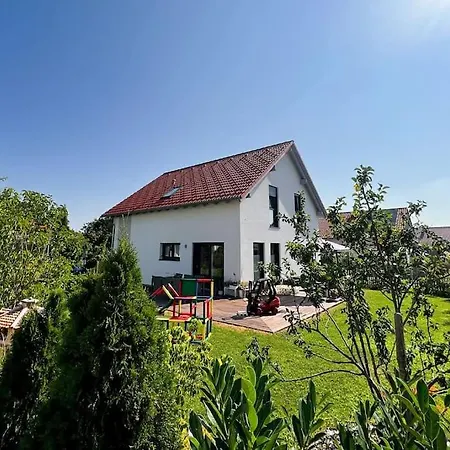 펜션 Familientraum Mit Loipe Und Rodelberg Vor Der Ture